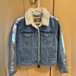 Levi’s Faux Fur Lined Denim Trucker Jacket - NWT